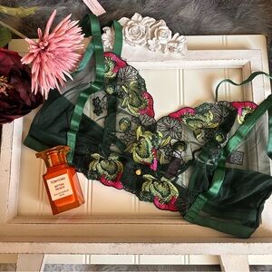 NWT Adore me Elegant Green Floral Lace Bralette